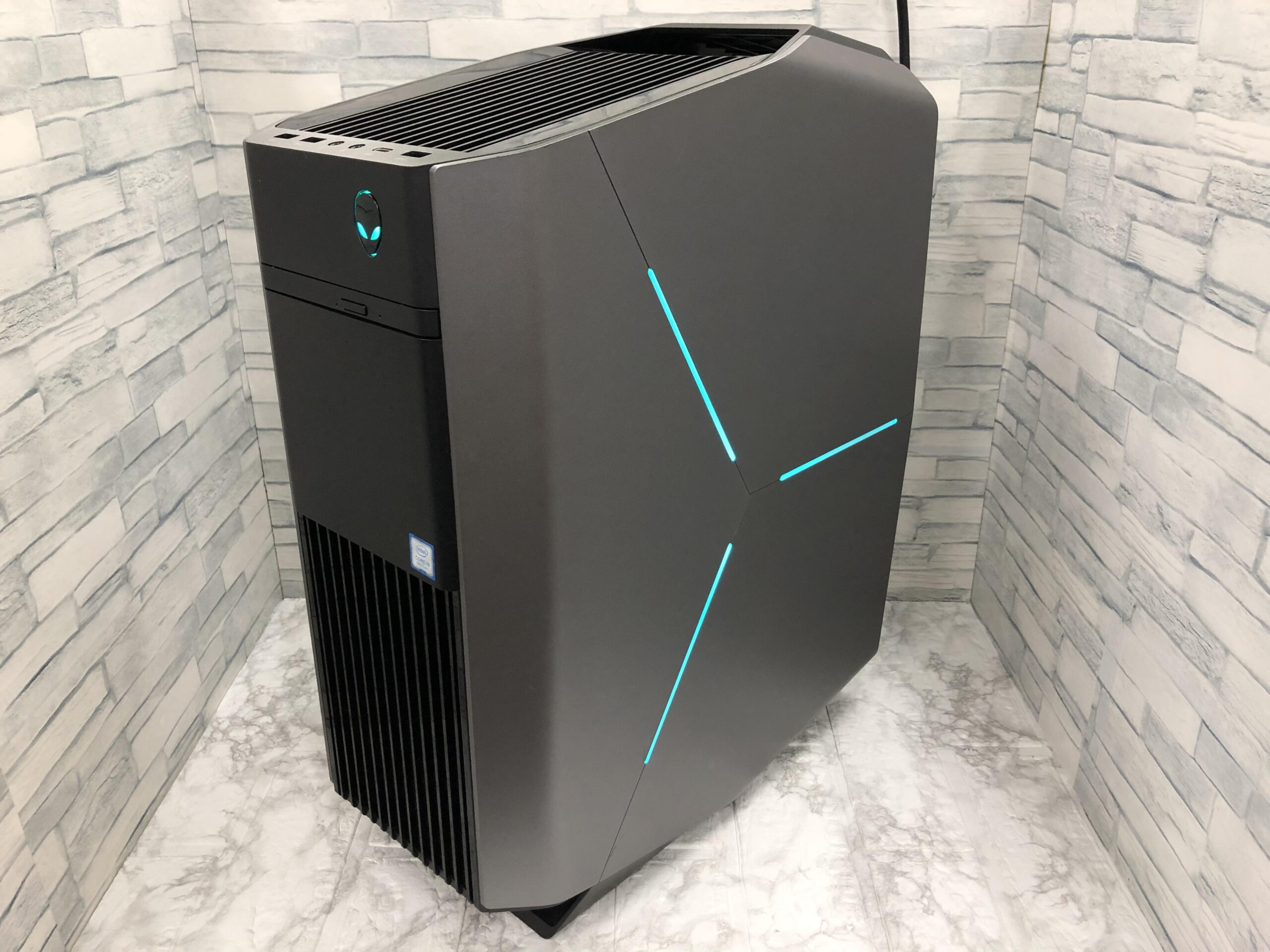 DELL Alienware Aurora R8 ★第9世代Core i8・GeForce RTX2080 SUPER搭載！(177 142)の製品画像