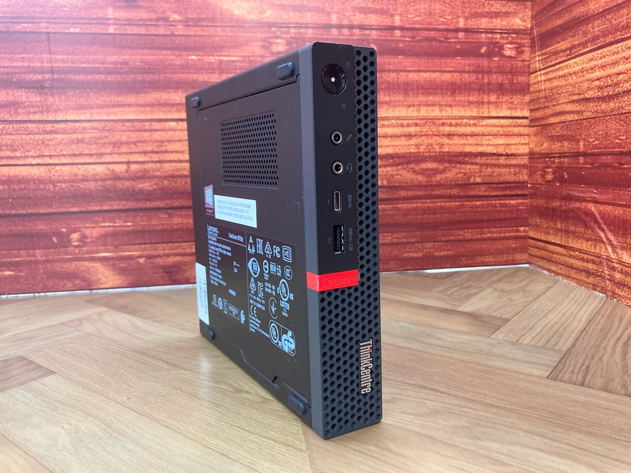 Lenovo ThinkCentre M720q(179 227)の製品画像